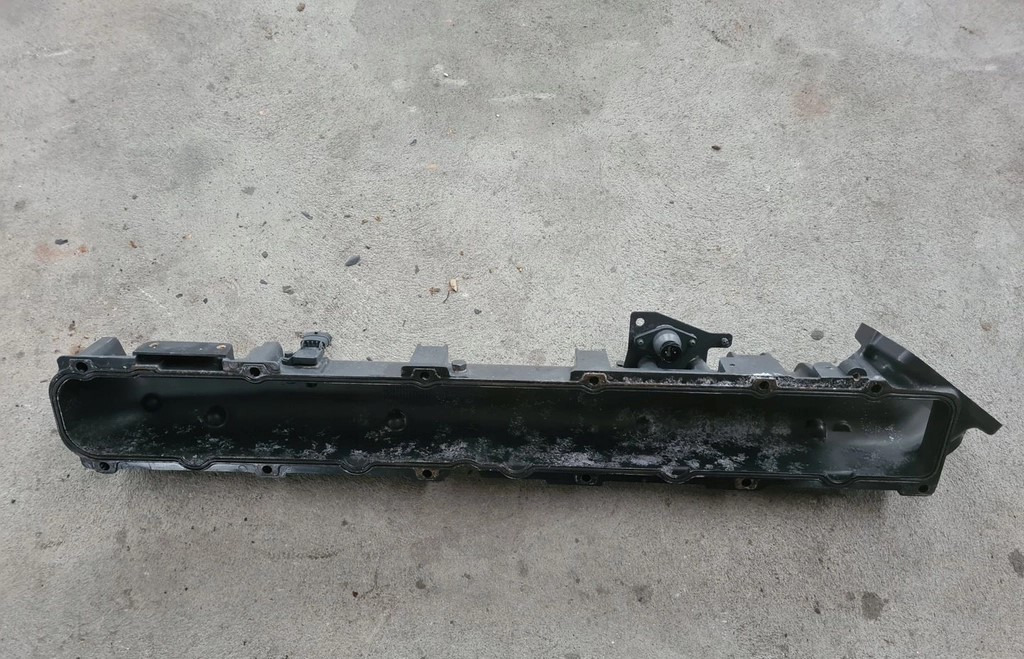 RENAULT GAMA T EVO TURBO COMPOUND I-SAVE 24237285 - Intake manifold: picture 4 RENAULT GAMA T EVO TURBO COMPOUND I-SAVE 24237285 - Intake manifold: picture 4