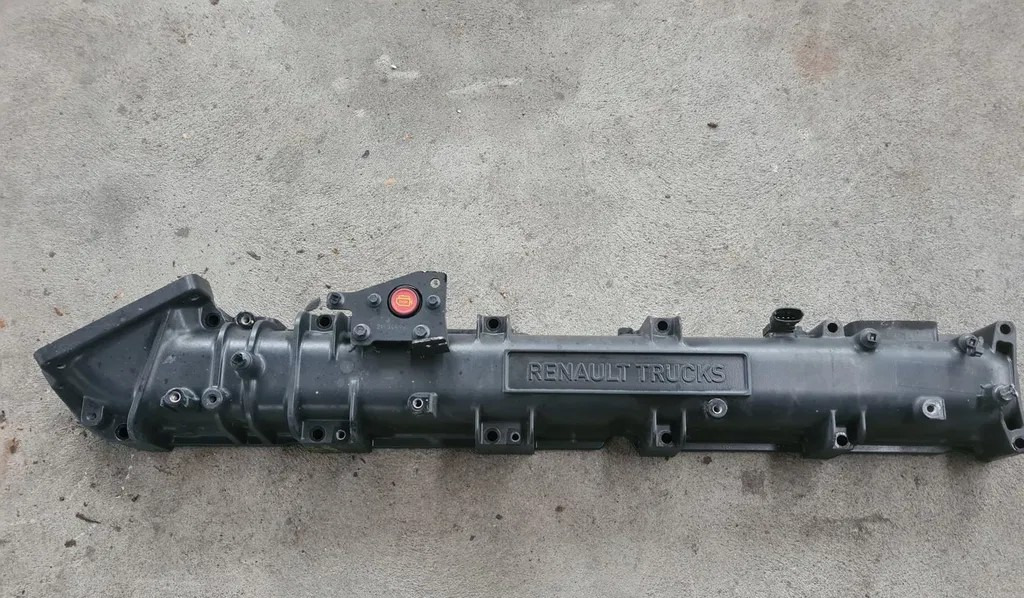 RENAULT GAMA T EVO TURBO COMPOUND I-SAVE 24237285 - Intake manifold: picture 1 RENAULT GAMA T EVO TURBO COMPOUND I-SAVE 24237285 - Intake manifold: picture 1