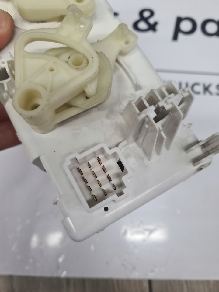 RENAULT PANEL KLIMATYZACJI NAWIEWU RENAULT DXI LIFT GAMA D WIDE VOLVO FL FE LIFT - Heating/ Ventilation for Truck: picture 5 RENAULT PANEL KLIMATYZACJI NAWIEWU RENAULT DXI LIFT GAMA D WIDE VOLVO FL FE LIFT - Heating/ Ventilation for Truck: picture 5