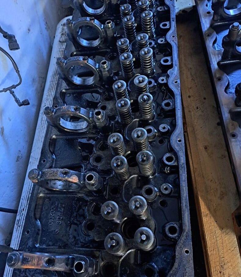 Renault GŁOWICA SILNIKA RENAULT PREMIUM KERAX DXI 11 20754236 - Cylinder head for Truck: picture 1 Renault GŁOWICA SILNIKA RENAULT PREMIUM KERAX DXI 11 20754236 - Cylinder head for Truck: picture 1