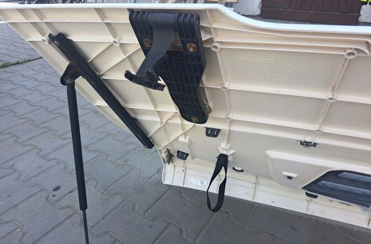 Renault OE Renault PREMIUM LANDER KERAX DXI - Hood for Truck: picture 4 Renault OE Renault PREMIUM LANDER KERAX DXI - Hood for Truck: picture 4