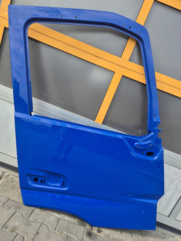 VOLVO DRZWI GOŁE PRAWE VOLVO FM 5 FMX 5 - Door and parts for Truck: picture 1 VOLVO DRZWI GOŁE PRAWE VOLVO FM 5 FMX 5 - Door and parts for Truck: picture 1