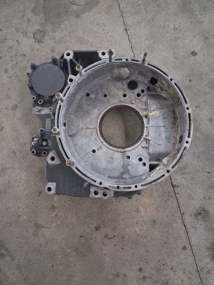 VOLVO OBUDOWA ROZRZĄDU SPRZĘGŁA TURBO COMPOUND I-SAVE VOLVO FH 5 Renault T EVO - Clutch and parts: picture 1 VOLVO OBUDOWA ROZRZĄDU SPRZĘGŁA TURBO COMPOUND I-SAVE VOLVO FH 5 Renault T EVO - Clutch and parts: picture 1