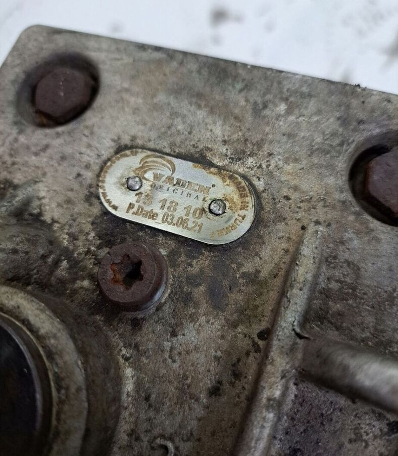 Vaden Volvo FM 9 - Air brake compressor for Truck: picture 4 Vaden Volvo FM 9 - Air brake compressor for Truck: picture 4