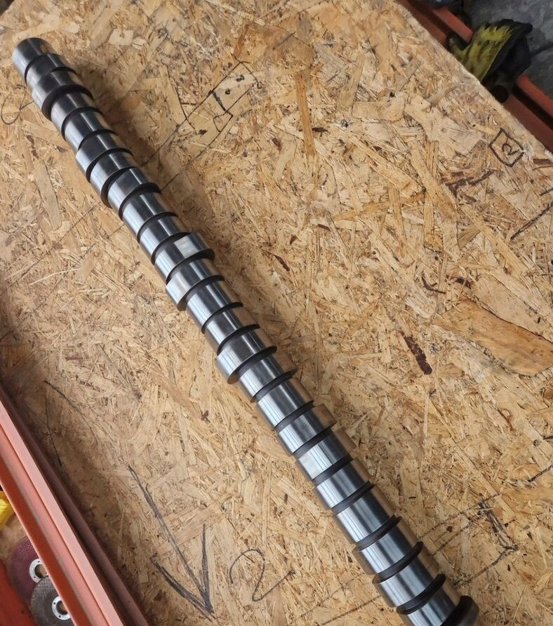 Volvo FH 12 - Camshaft for Truck: picture 1 Volvo FH 12 - Camshaft for Truck: picture 1