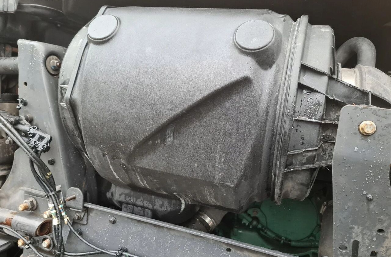 Volvo FH 16 EURO 6 Volvo VOLVO FH 16 EURO 6 - Air filter for Truck: picture 4 Volvo FH 16 EURO 6 Volvo VOLVO FH 16 EURO 6 - Air filter for Truck: picture 4
