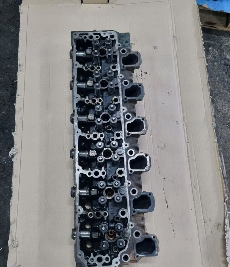 Volvo GŁOWICA SILNIKA FL FE D7E D7F RENAULT MIDLUM PREMIUM DXI 7 EURO Deutz Volvo - Cylinder head for Truck: picture 1 Volvo GŁOWICA SILNIKA FL FE D7E D7F RENAULT MIDLUM PREMIUM DXI 7 EURO Deutz Volvo - Cylinder head for Truck: picture 1