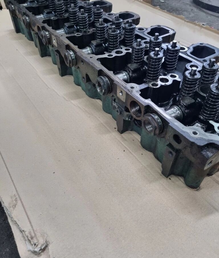 Volvo GŁOWICA SILNIKA FL FE D7E D7F RENAULT MIDLUM PREMIUM DXI 7 EURO Deutz Volvo - Cylinder head for Truck: picture 5 Volvo GŁOWICA SILNIKA FL FE D7E D7F RENAULT MIDLUM PREMIUM DXI 7 EURO Deutz Volvo - Cylinder head for Truck: picture 5