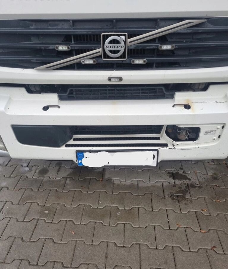 Bumper for Truck Volvo KOMPLETNY Z LAMPAMI BELKA STOPNIE   Volvo FL EURO 5: picture 7