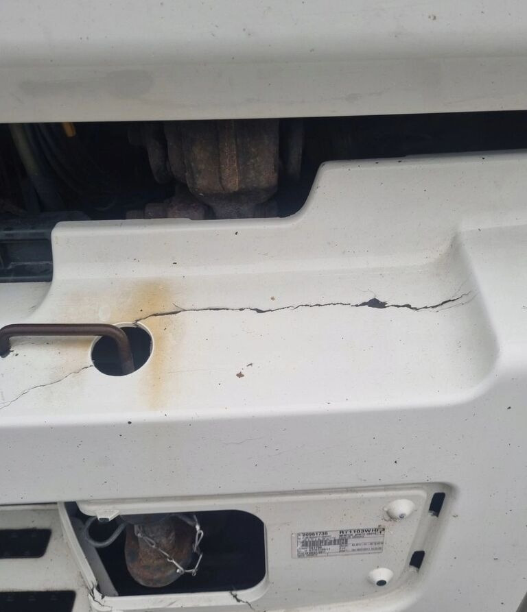 Bumper for Truck Volvo KOMPLETNY Z LAMPAMI BELKA STOPNIE   Volvo FL EURO 5: picture 9