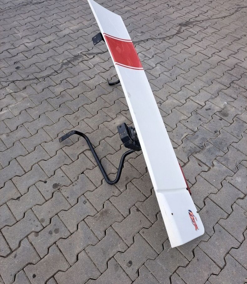 Volvo OWIEWKA LEWA SPOILER ZAKABINOWY VOLVO FH 12 13 - Aerodynamics/ Spoiler for Truck: picture 3 Volvo OWIEWKA LEWA SPOILER ZAKABINOWY VOLVO FH 12 13 - Aerodynamics/ Spoiler for Truck: picture 3