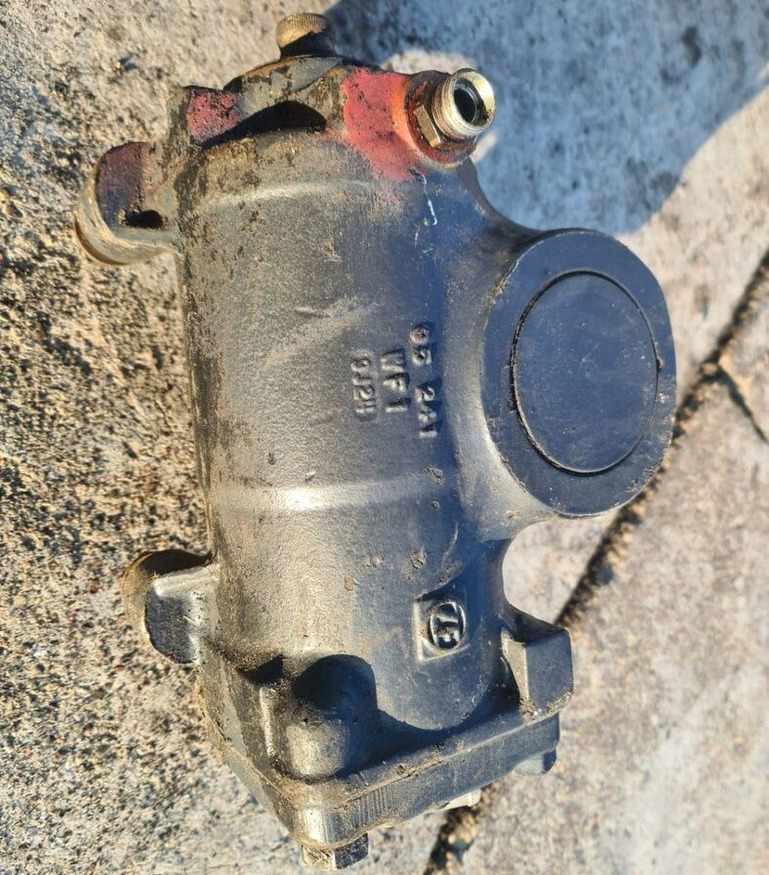 ZF KOLUMNA PRZEKŁADNIA KIEROWNICZA RENAULT MIDLUM DXI 19,5 - Steering gear for Truck: picture 1 ZF KOLUMNA PRZEKŁADNIA KIEROWNICZA RENAULT MIDLUM DXI 19,5 - Steering gear for Truck: picture 1