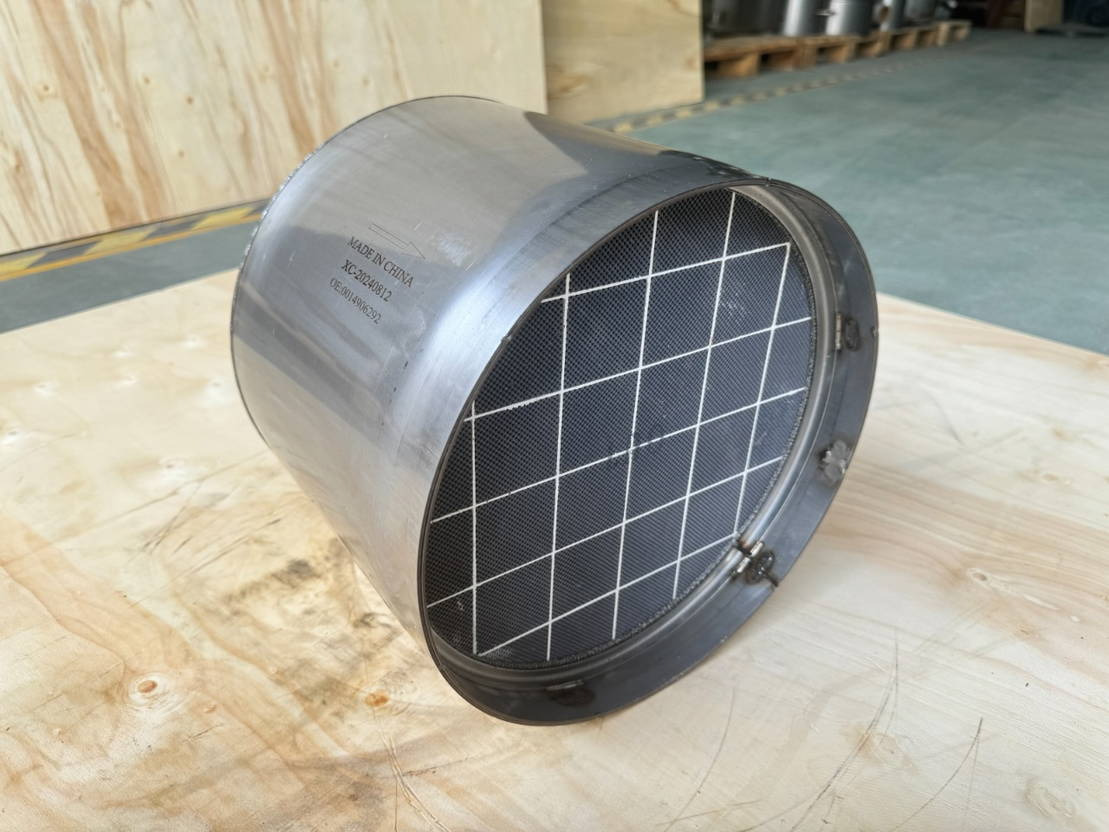 Mercedes-Benz Roetfilter, Partikelfilter, DPF, Actros, Atego, Antos, Arocs 00149 - Exhaust system for Truck: picture 1 Mercedes-Benz Roetfilter, Partikelfilter, DPF, Actros, Atego, Antos, Arocs 00149 - Exhaust system for Truck: picture 1