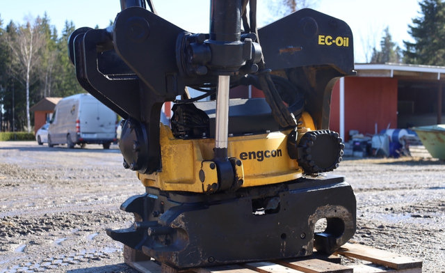 Engcon Engcon EC233S-QS80-SS10 - Tiltrotator: picture 5 Engcon Engcon EC233S-QS80-SS10 - Tiltrotator: picture 5