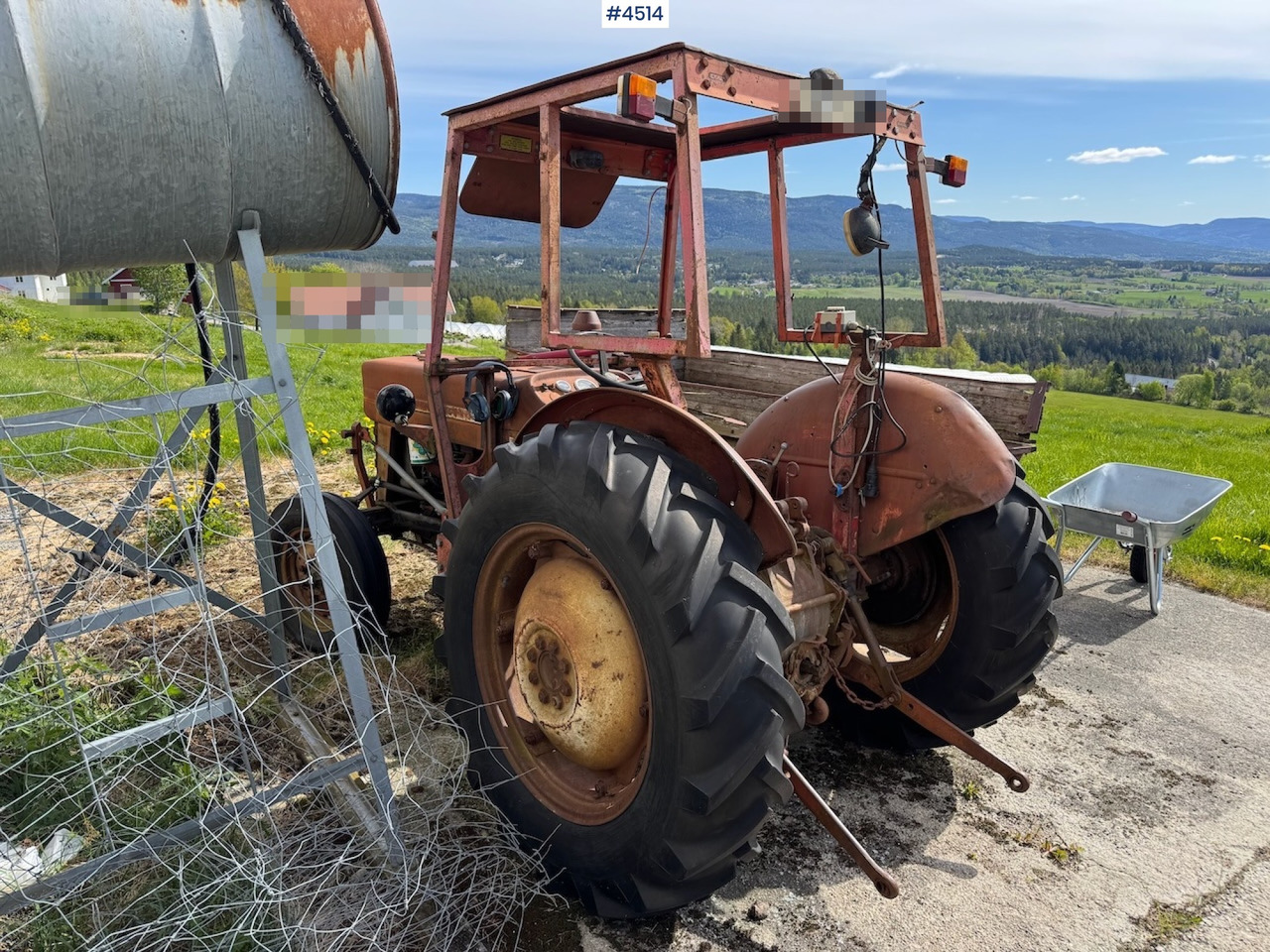 1968 Massey Ferguson 133 - Farm tractor: picture 4 1968 Massey Ferguson 133 - Farm tractor: picture 4
