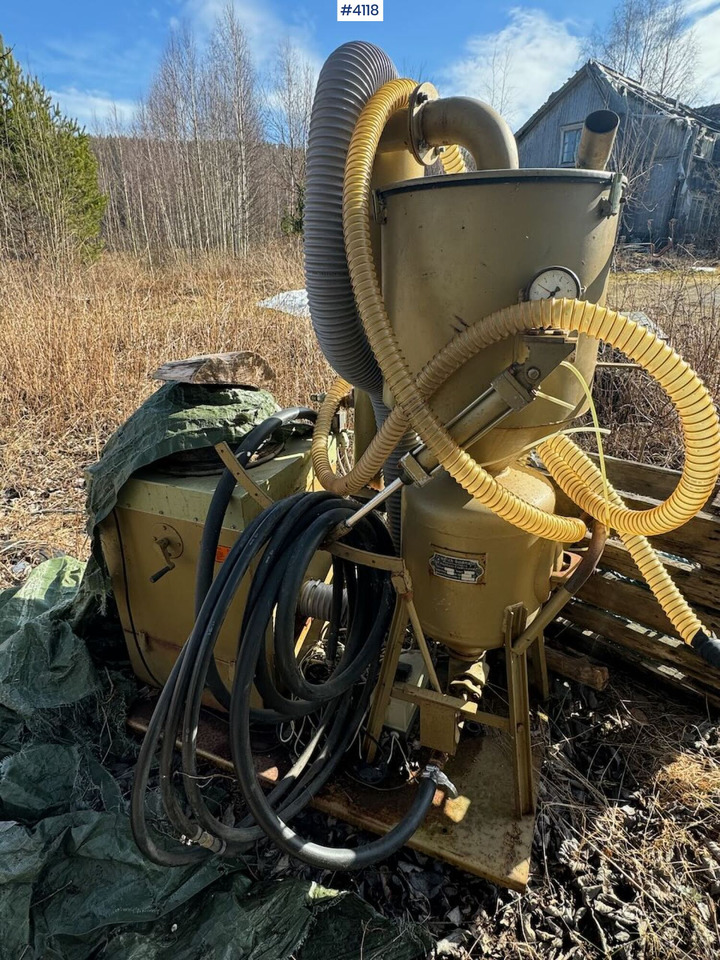 1979 Friedrich Goldmann sandblaster - Workshop equipment: picture 4 1979 Friedrich Goldmann sandblaster - Workshop equipment: picture 4