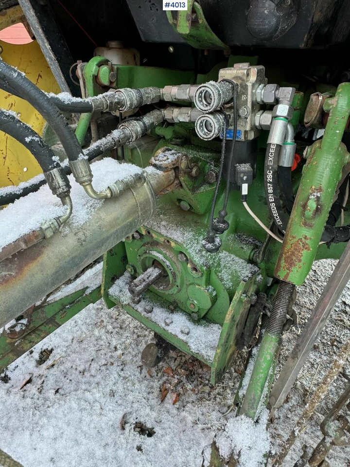 Farm tractor 1980 John deere 1140: picture 18