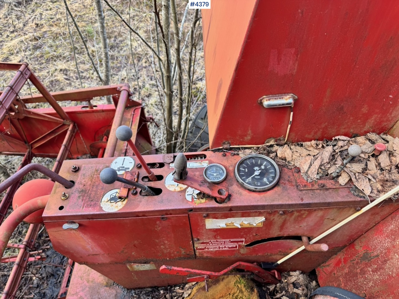 Combine harvester 1986 Massey Ferguson 187 Combine harvester: picture 12