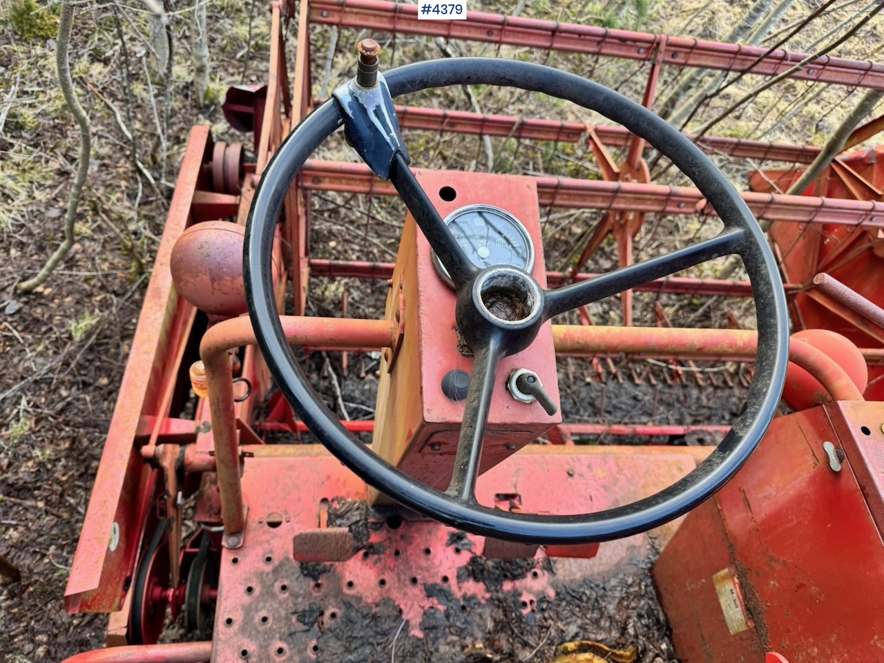 Combine harvester 1986 Massey Ferguson 187 Combine harvester: picture 10