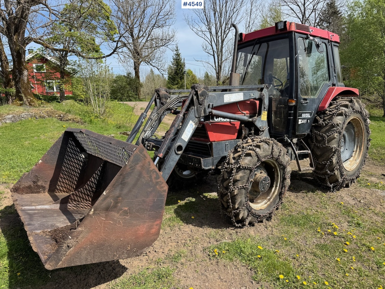 1987 Case 685 XL w/front loader. - Farm tractor: picture 1 1987 Case 685 XL w/front loader. - Farm tractor: picture 1