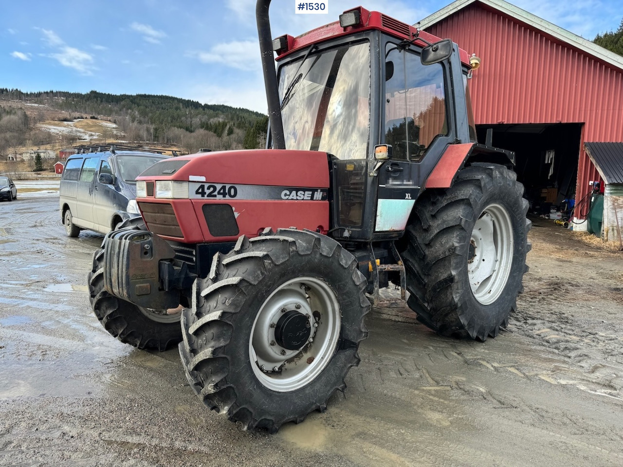 1996 Case CASE IH 4240 XL - Farm tractor: picture 3 1996 Case CASE IH 4240 XL - Farm tractor: picture 3