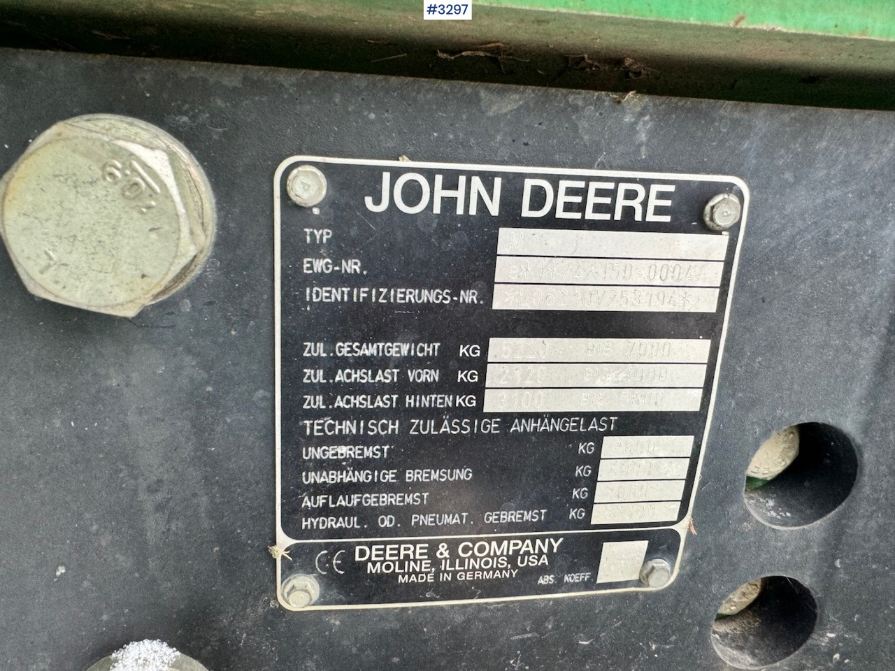 Farm tractor 1999 John Deere 6210 SE with Front Loader: picture 38