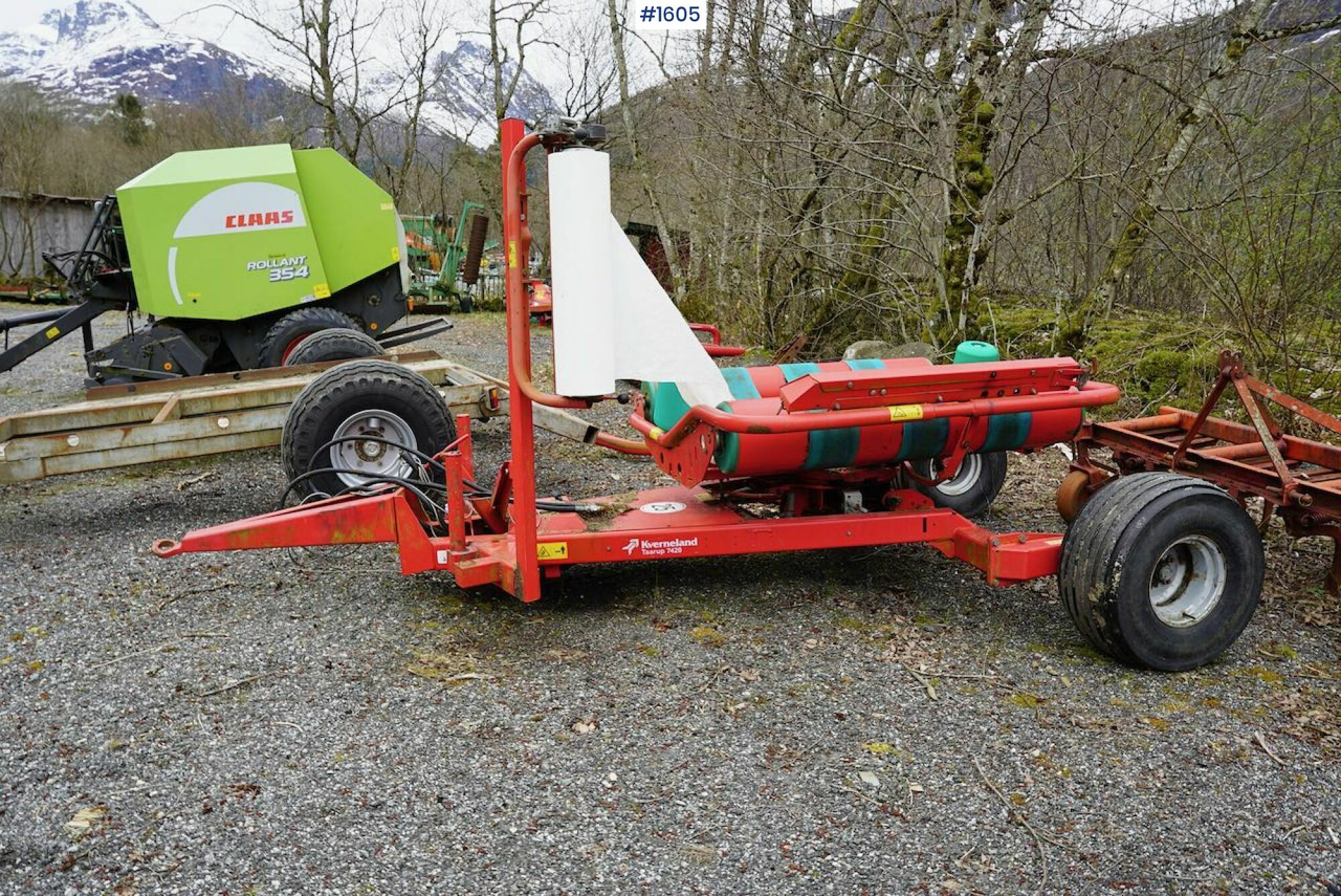 2009 Kverneland Taarup 7420 Round bale packs - Hay and forage equipment: picture 2 2009 Kverneland Taarup 7420 Round bale packs - Hay and forage equipment: picture 2