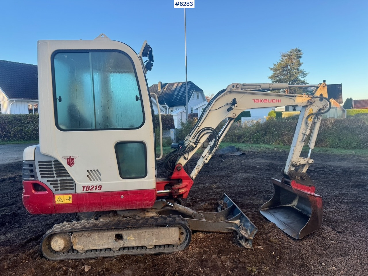 Excavator 2010 Takeuchi TB219 Mini Excavator with Rototilt and 2 buckets.: picture 8