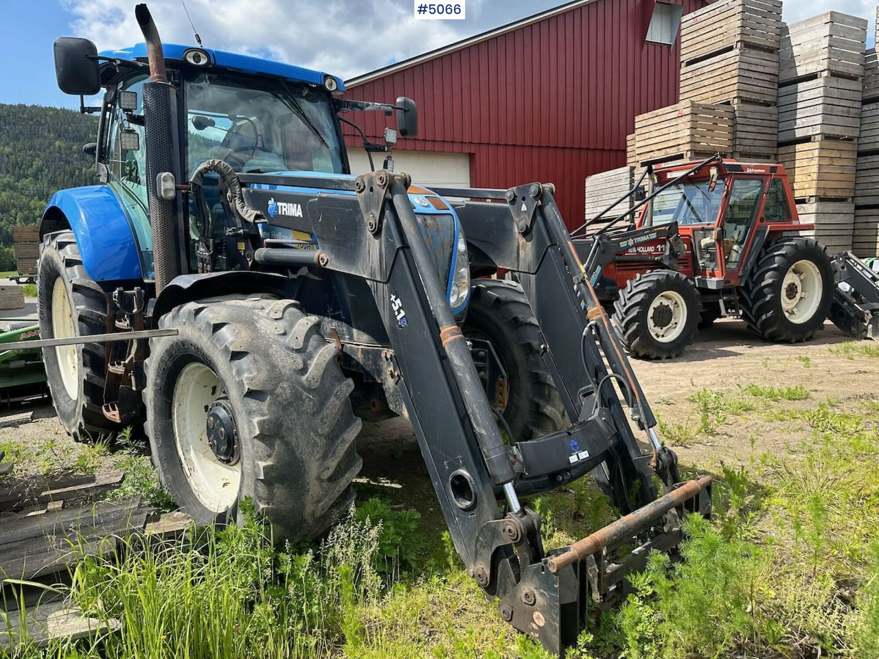 2011 New Holland T6080 w/ trima +5.1p - Farm tractor: picture 5 2011 New Holland T6080 w/ trima +5.1p - Farm tractor: picture 5