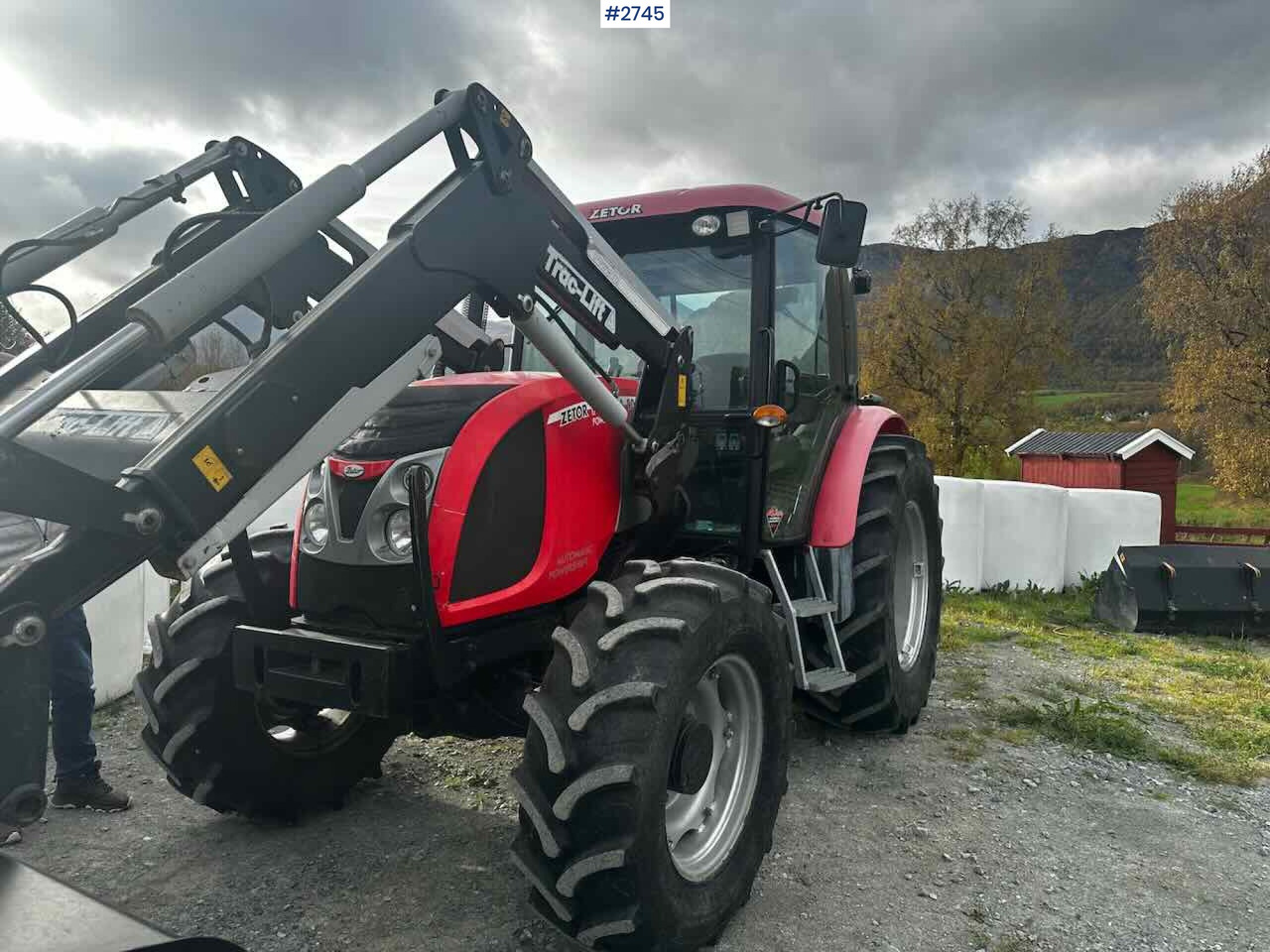 2012 ZETOR PROXIMA POWER 90 w/ Trac-lift Front loader and Bucket - Farm tractor: picture 3 2012 ZETOR PROXIMA POWER 90 w/ Trac-lift Front loader and Bucket - Farm tractor: picture 3