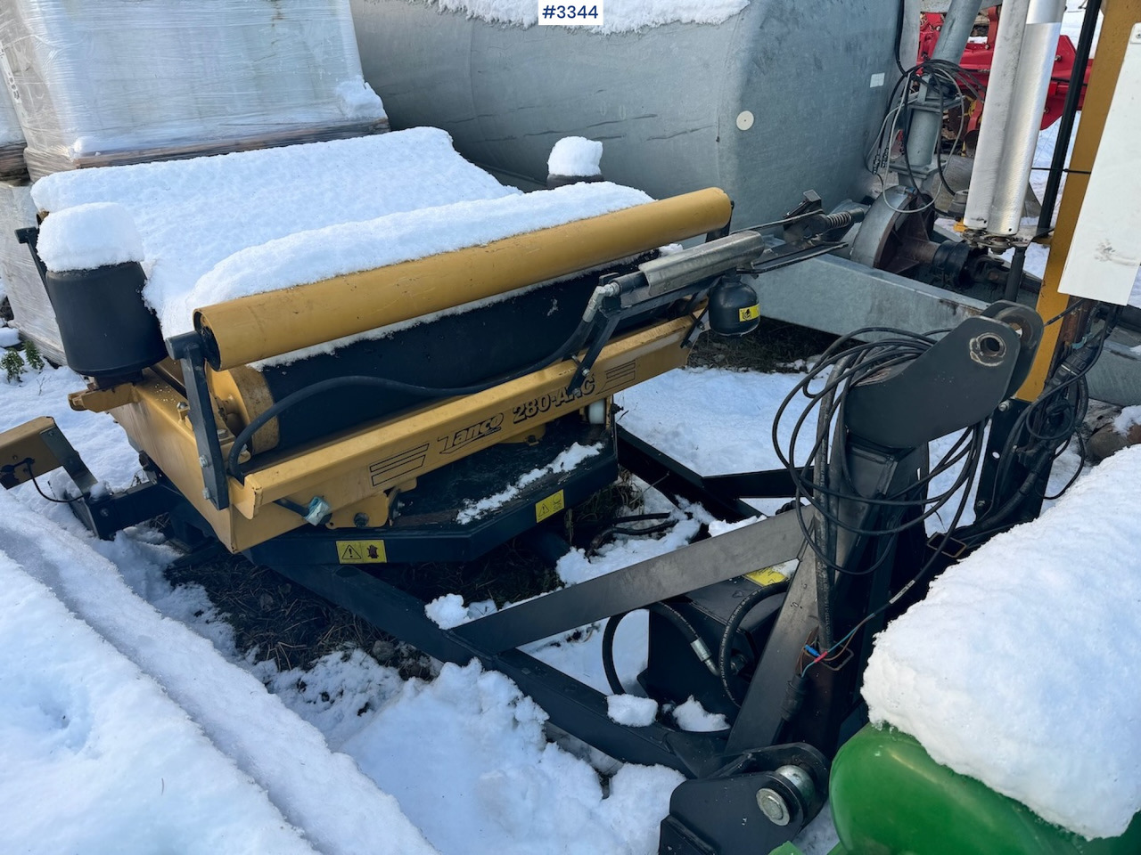 2013 Tanco 280 APC Round Bale Packer - Hay and forage equipment: picture 1 2013 Tanco 280 APC Round Bale Packer - Hay and forage equipment: picture 1