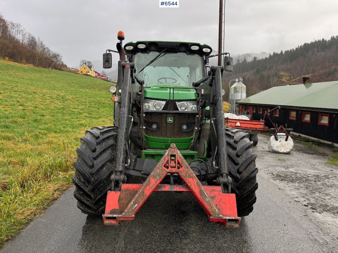 2014 John Deere 6125R w/ front loader. Few hours! - Farm tractor: picture 4 2014 John Deere 6125R w/ front loader. Few hours! - Farm tractor: picture 4