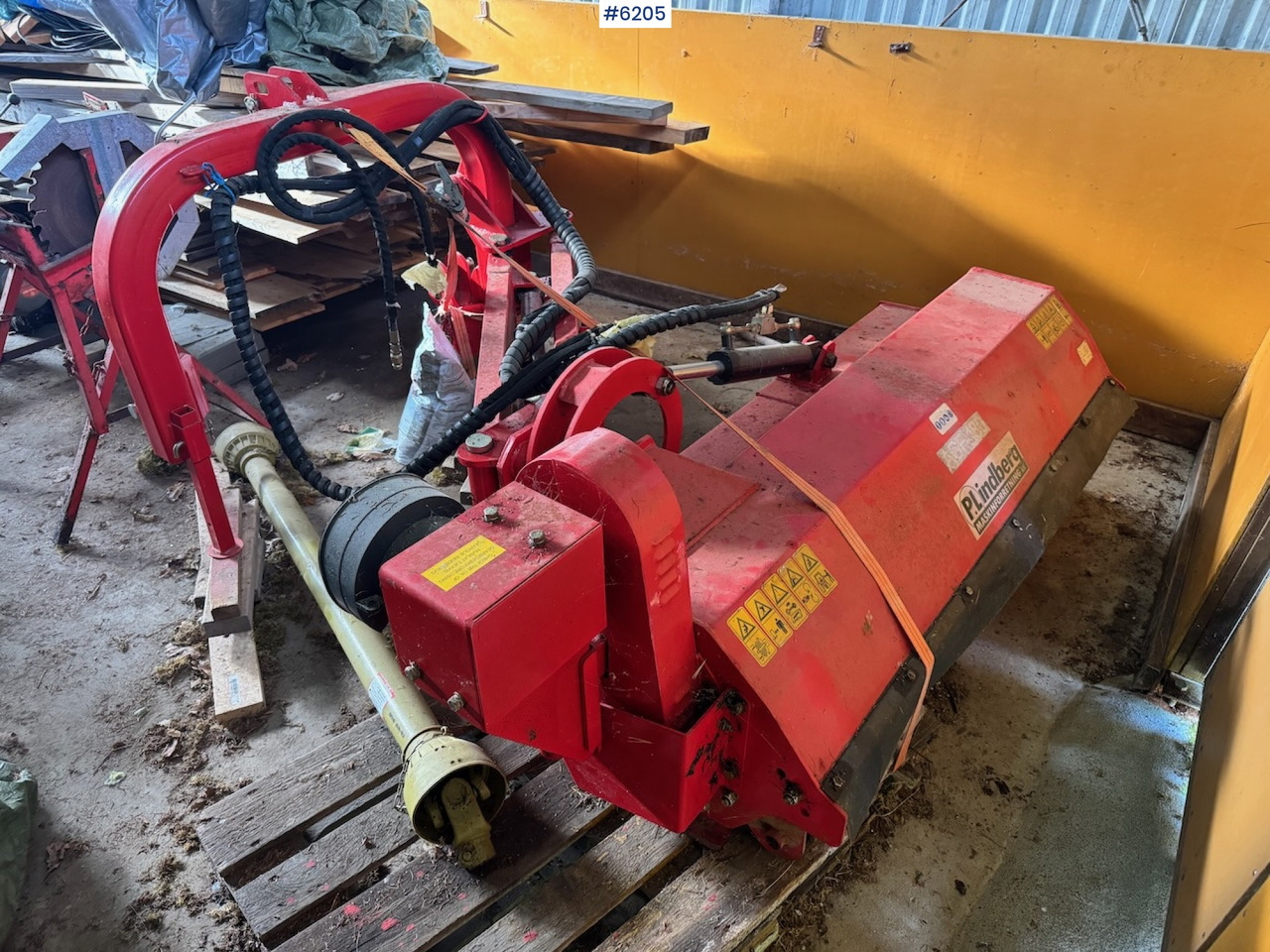 2015 AGF 180 Pasture Topper with Side Shift - Hay and forage equipment: picture 1 2015 AGF 180 Pasture Topper with Side Shift - Hay and forage equipment: picture 1