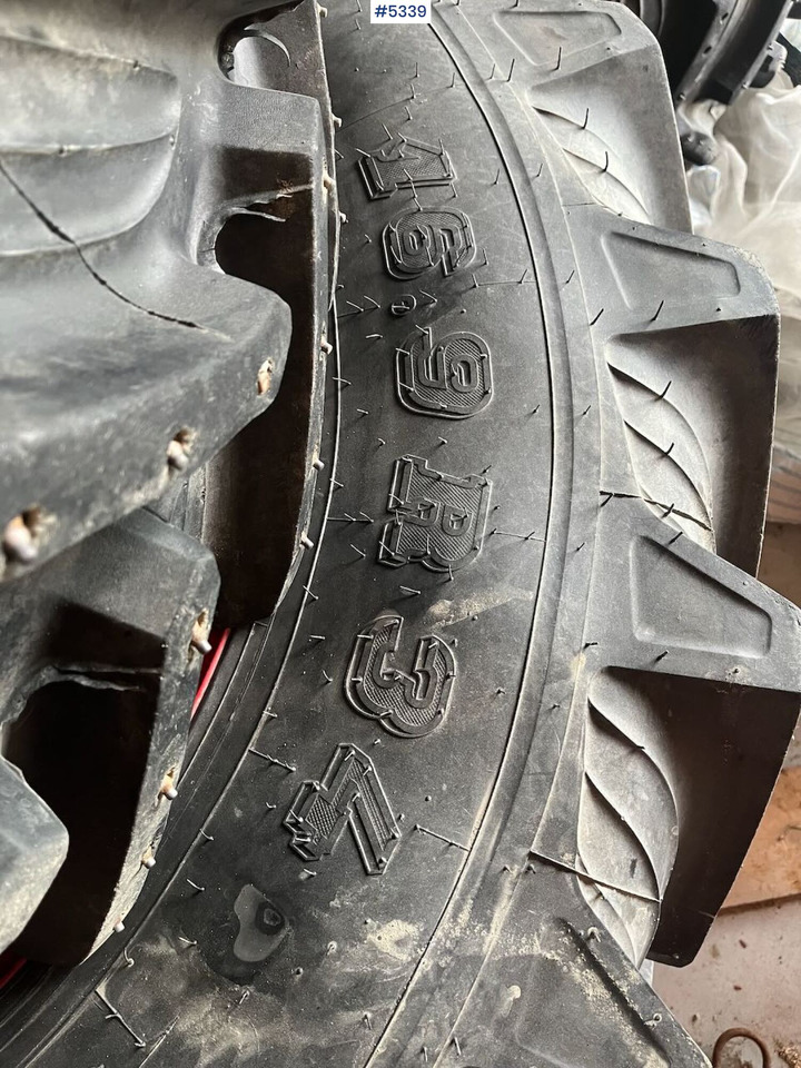 4 tractor tires with studs - Tire for Farm tractor: picture 3 4 tractor tires with studs - Tire for Farm tractor: picture 3