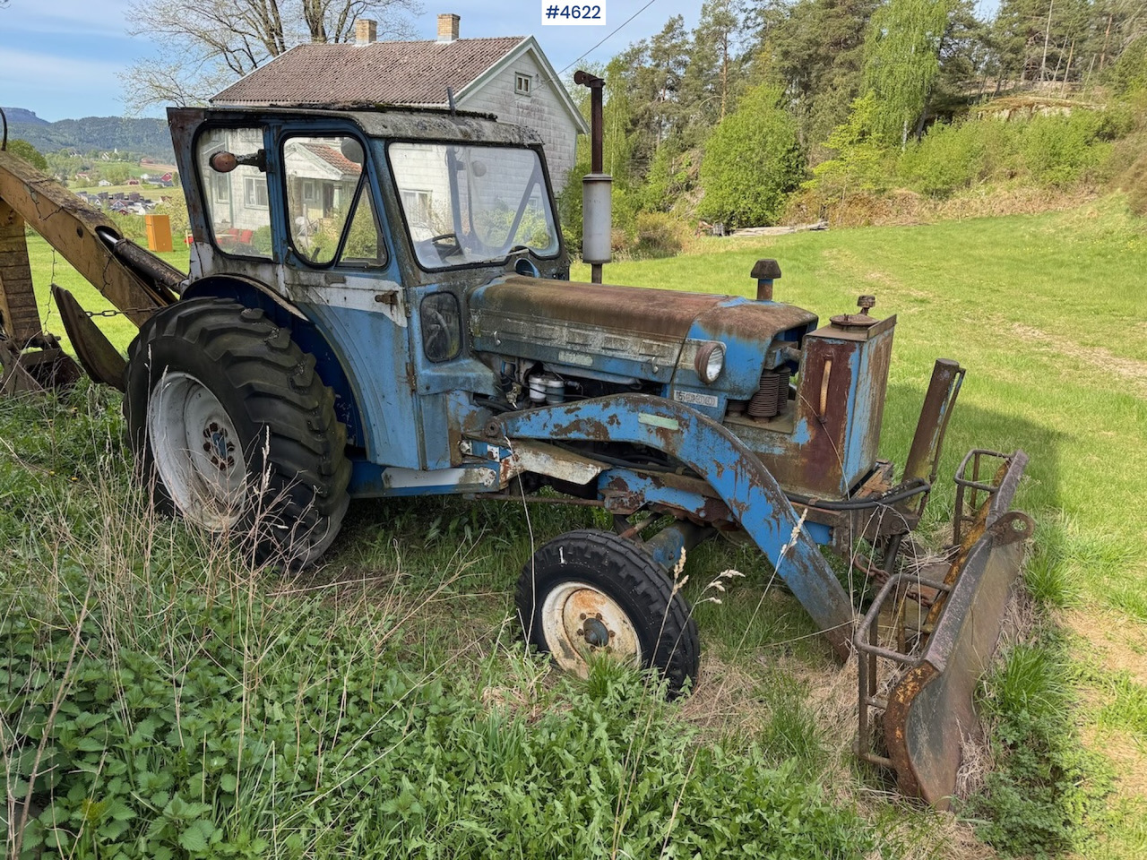 Ford 5000 Backhoe Loader. - Farm tractor: picture 5 Ford 5000 Backhoe Loader. - Farm tractor: picture 5