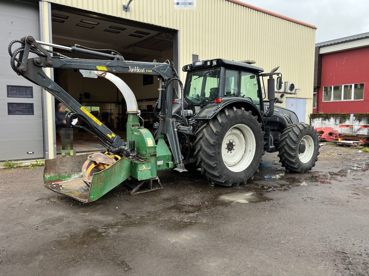 2015 NHS 300E chipper and 2015 Junkkari P4169 Crane - Forestry equipment: picture 3 2015 NHS 300E chipper and 2015 Junkkari P4169 Crane - Forestry equipment: picture 3
