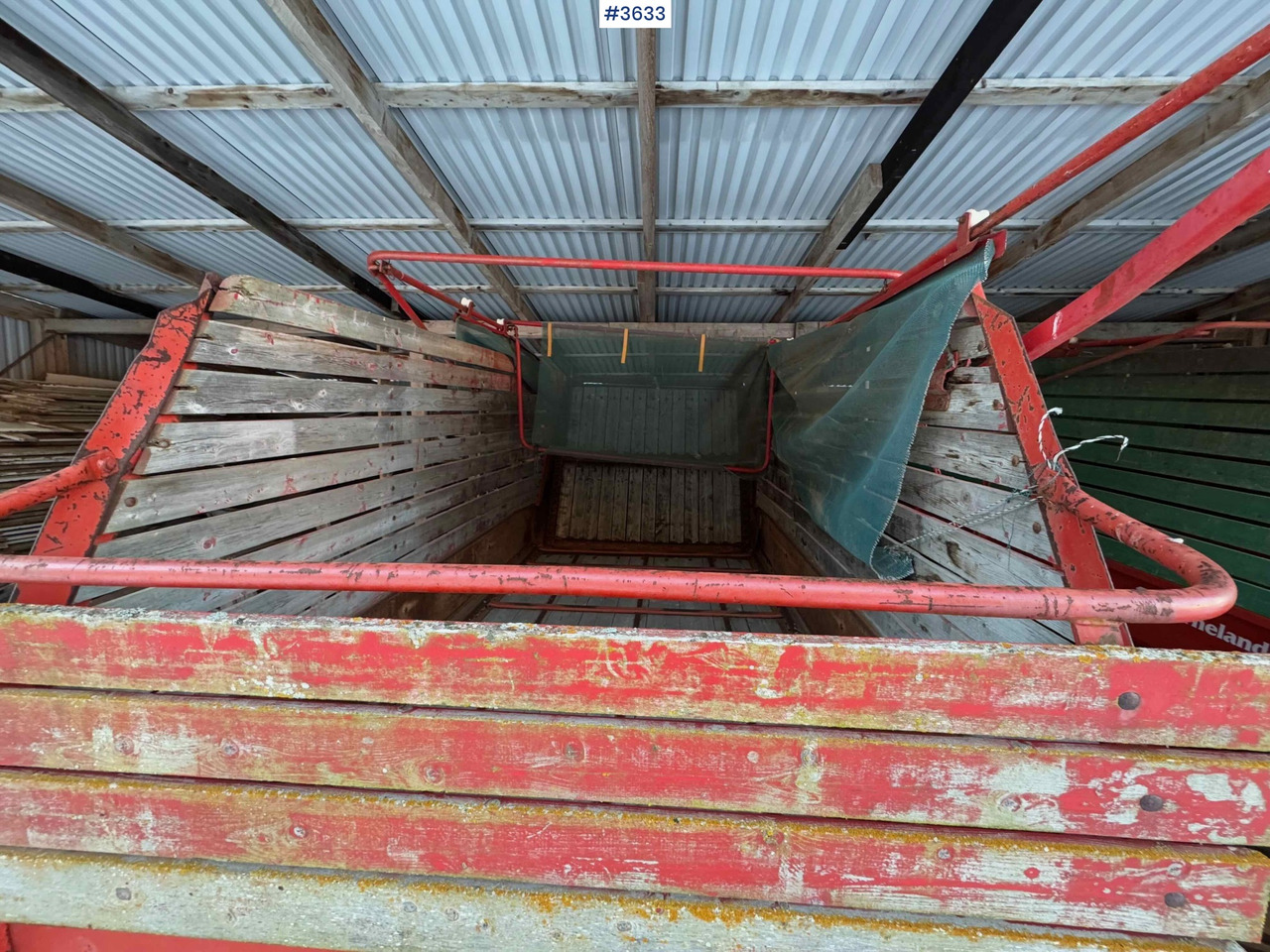 Hay and forage equipment Kverneland UN7000 unloading trailer: picture 7