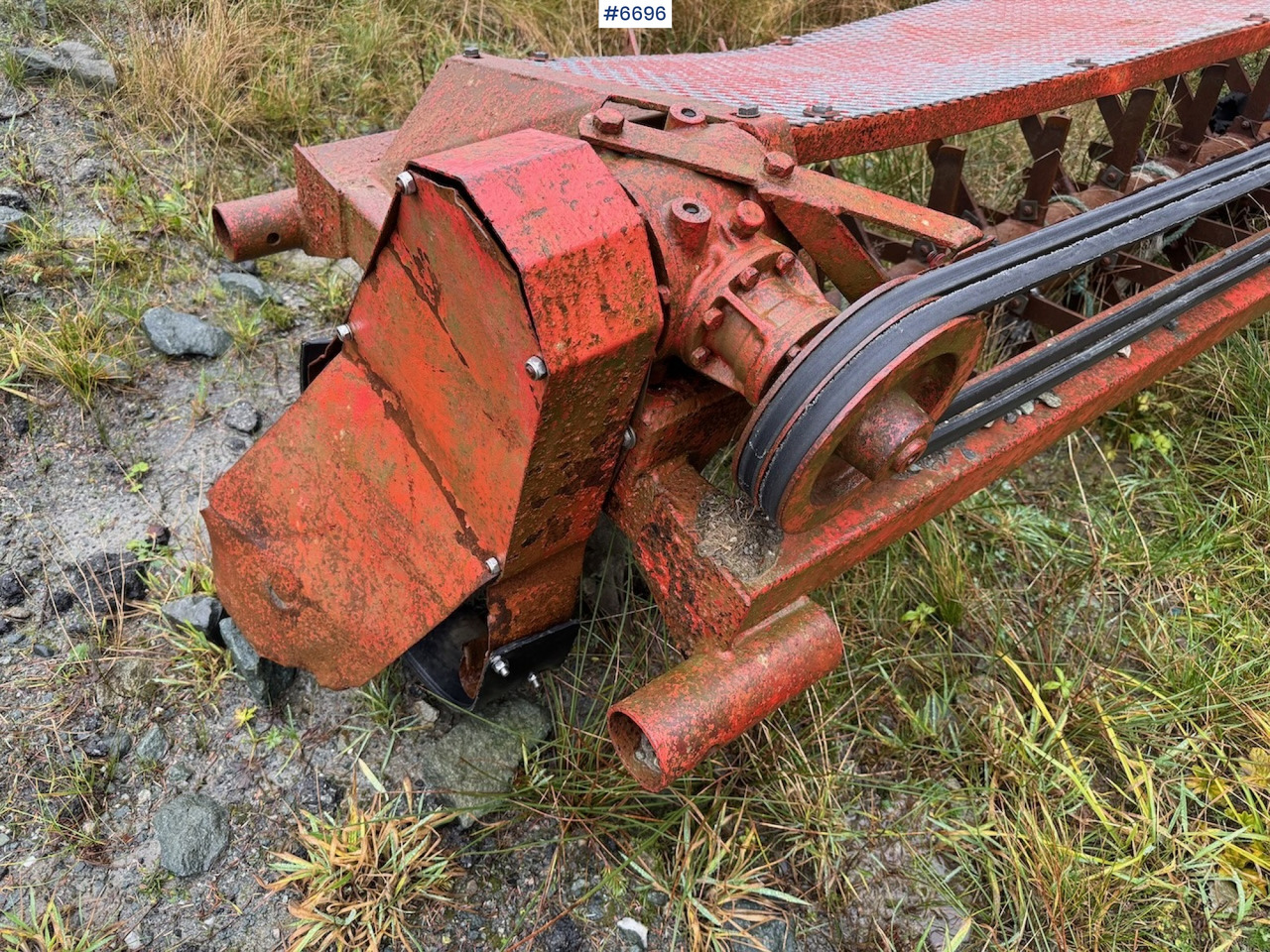 Soil tillage equipment Kverneland stone rake 4 m.: picture 8