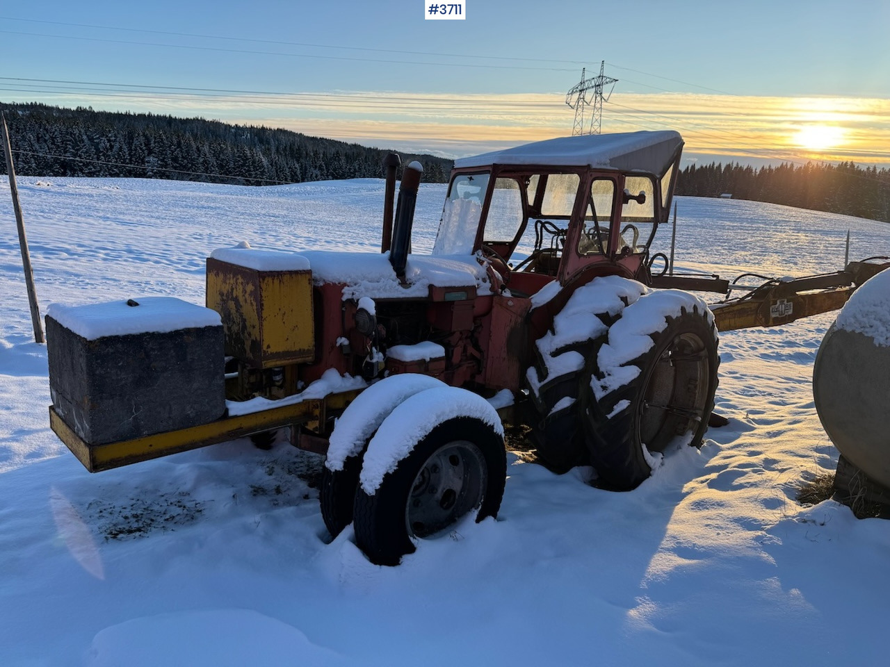 Nuffield 60 w/ Hymas Gravel Aggregate - Farm tractor: picture 1 Nuffield 60 w/ Hymas Gravel Aggregate - Farm tractor: picture 1