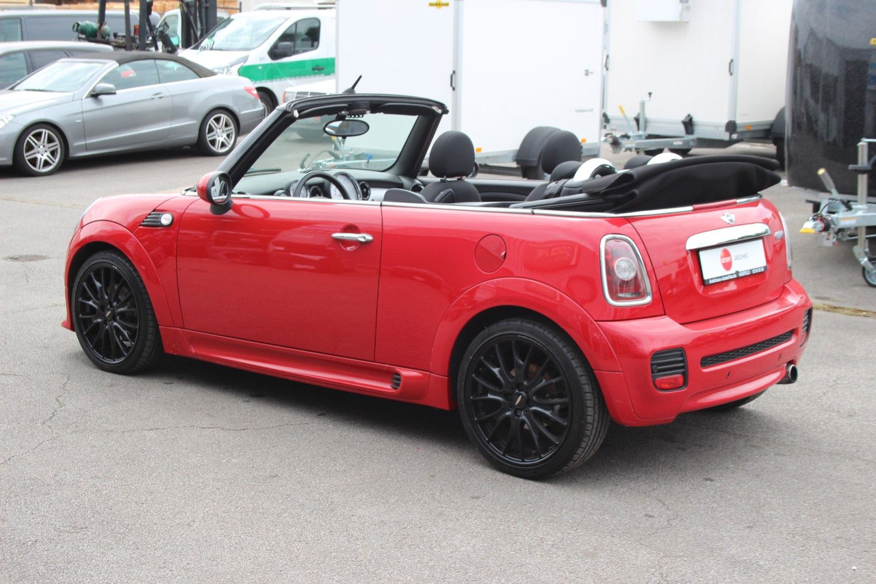 MINI COOPER Cabrio "Works Optik" Pepper 114tKM - Car: picture 4 MINI COOPER Cabrio "Works Optik" Pepper 114tKM - Car: picture 4