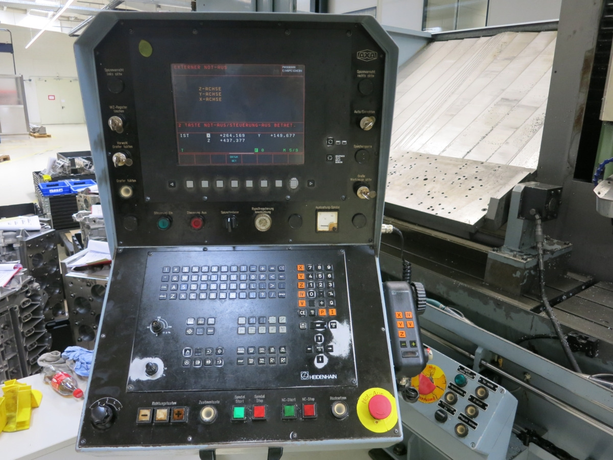AXA VC2 - CNC machining center: picture 2 AXA VC2 - CNC machining center: picture 2