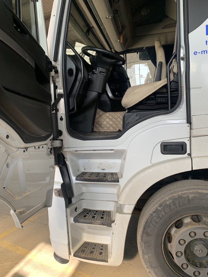 Tractor unit Iveco Stralis 510 AS440STX/P 6X2 2018 Salon Polska: picture 10