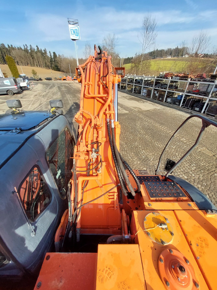 Hitachi ZX225USRLC - Crawler excavator: picture 4 Hitachi ZX225USRLC - Crawler excavator: picture 4