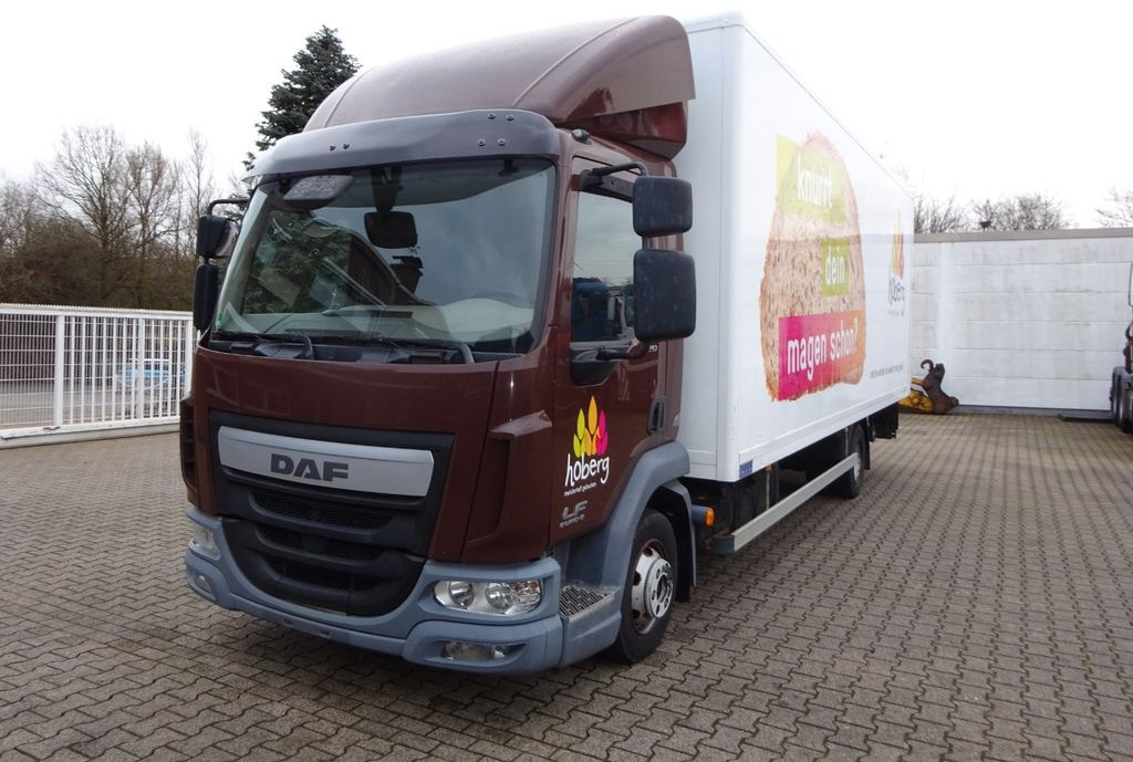 DAF LF 220 Koffer mit Palfinger LBW 4x2 DAF LF 220 Koffer mit Palfinger LBW 4x2 - Box van: picture 1 DAF LF 220 Koffer mit Palfinger LBW 4x2 DAF LF 220 Koffer mit Palfinger LBW 4x2 - Box van: picture 1