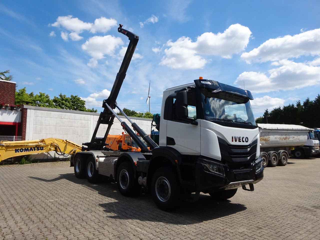 Iveco X-WAY 480 HIAB ABROLLER - Hook lift truck: picture 2 Iveco X-WAY 480 HIAB ABROLLER - Hook lift truck: picture 2
