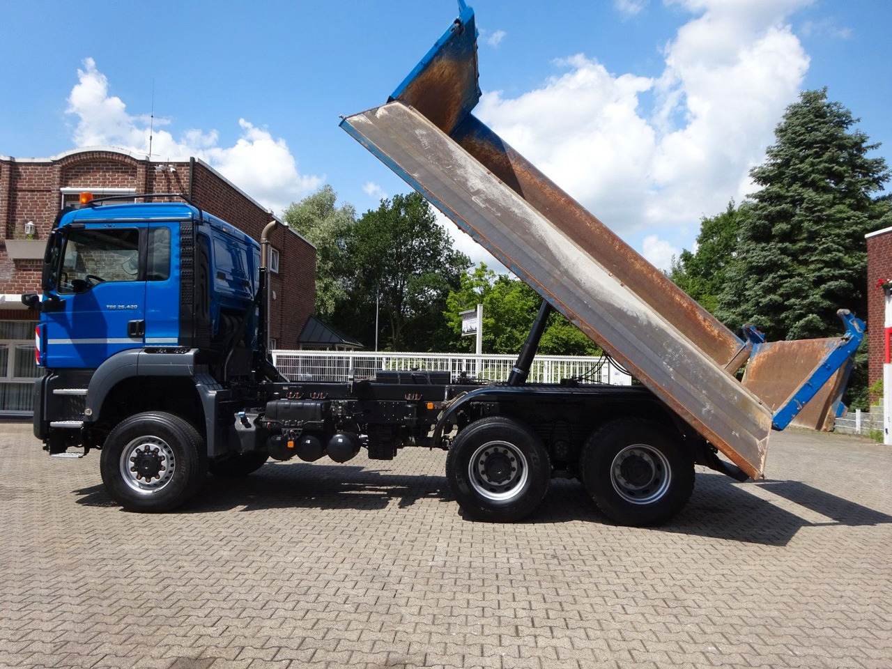 MAN 26.420 TGS MEILER 3Skipper + Bordmatik 6x6 - Tipper, Crane truck: picture 2 MAN 26.420 TGS MEILER 3Skipper + Bordmatik 6x6 - Tipper, Crane truck: picture 2