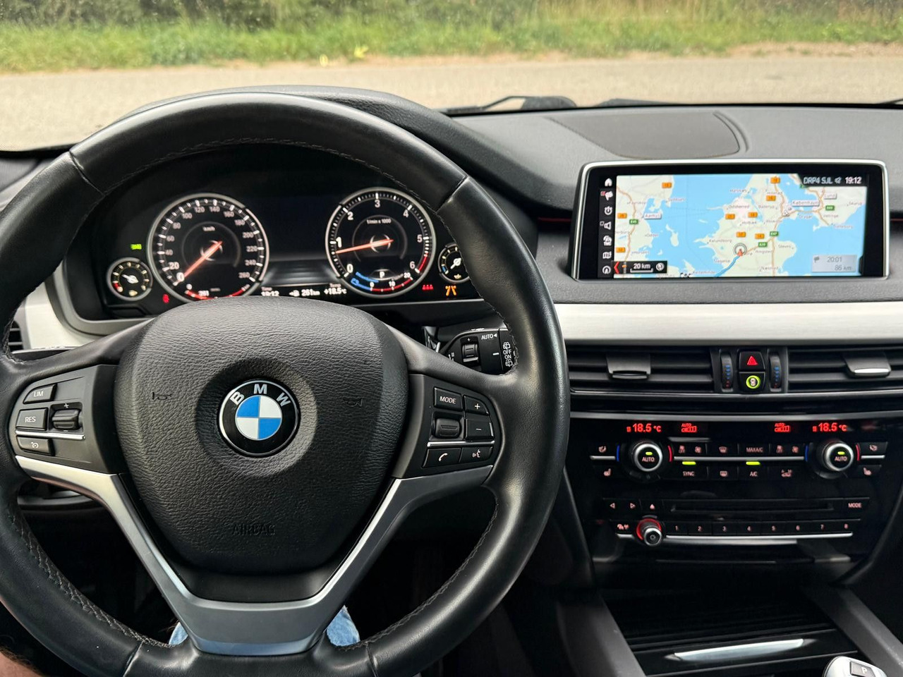 SUV BMW X5 Baureihe X5 xDrive 30 d *21 000€ netto: picture 16