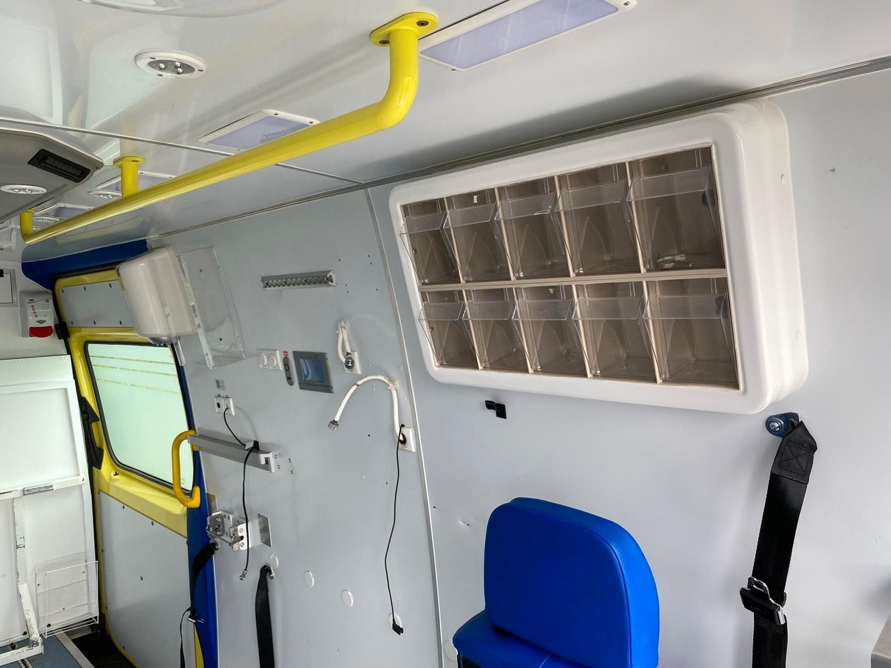 Ambulance Mercedes-Benz Sprinter 519 CDI MAXI +Lift *20 000€ netto: picture 14