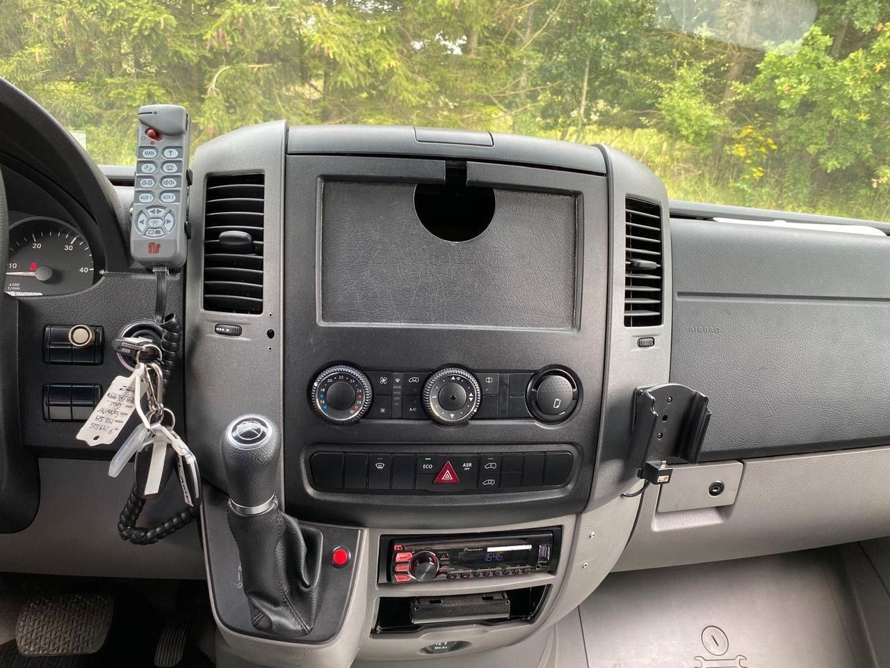 Ambulance Mercedes-Benz Sprinter 519 CDI MAXI +Lift *20 000€ netto: picture 21