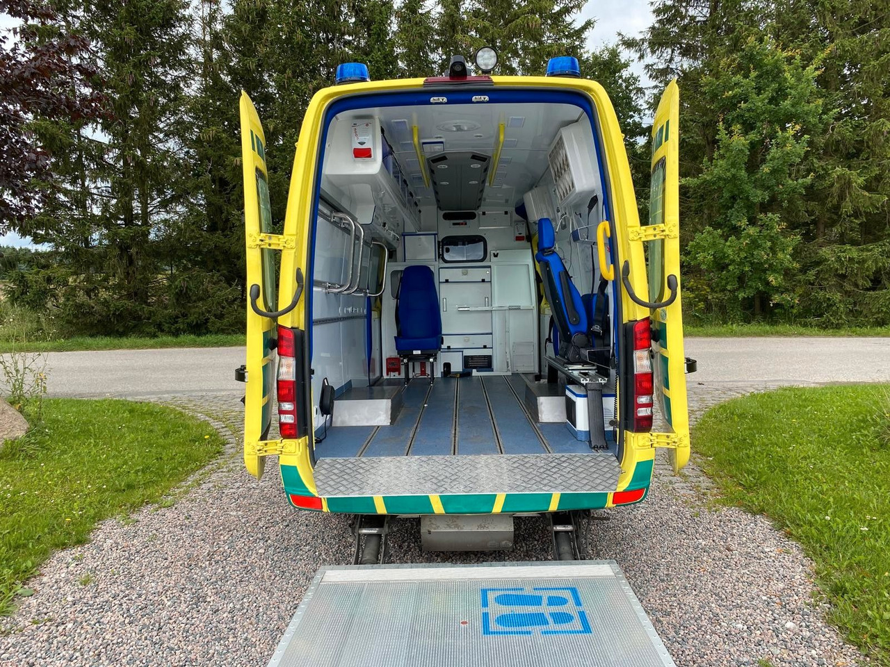 Ambulance Mercedes-Benz Sprinter 519 CDI MAXI +Lift *20 000€ netto: picture 7